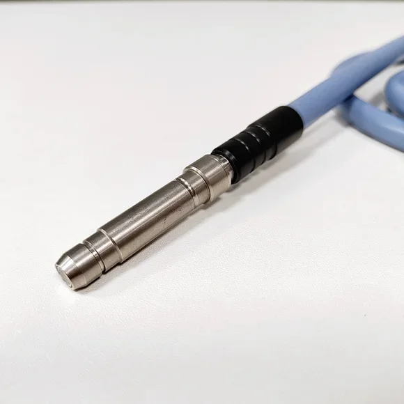 1.8 2.5 3.0m Medical Optical Fiber Endoscopic Light Cable For Led Cold Light Source