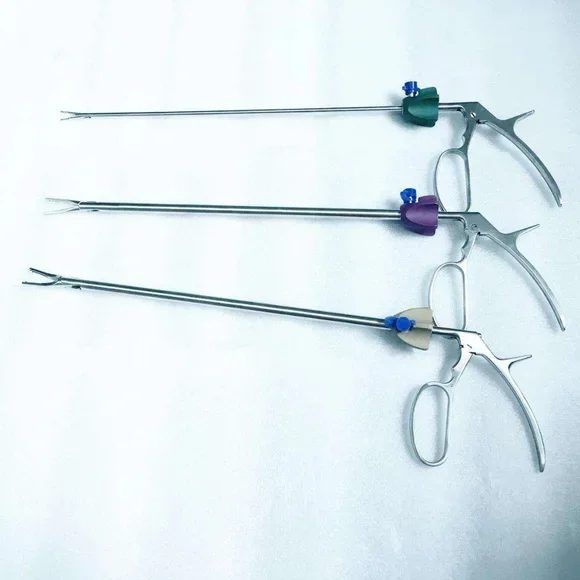 Non-absorbable Laparoscopic Ligation Clip/HEM-O-LOCK clip and clip applicator