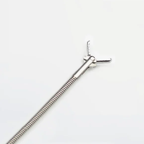 Disposable flexible grasping forceps / Flexible alligator forceps for single use